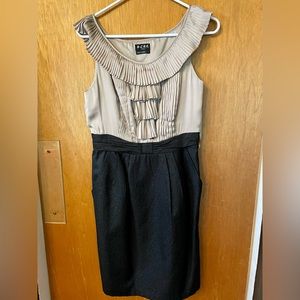 BCBG Paris black sparkle & beige ruffle party dress size8 - pencil skirt pockets